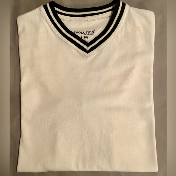 Boys Evolution In Design V-Neck T-shirt - Picture 2 of 3